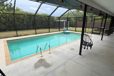 Villa ou maison à vendre à Cape Coral, Floride: 3 chambres, 114.36 m2 № 2398272 - photo 14