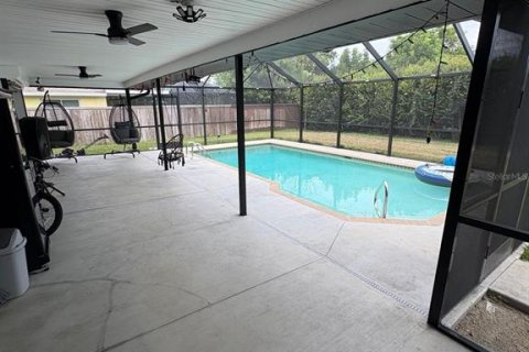 Villa ou maison à vendre à Cape Coral, Floride: 3 chambres, 114.36 m2 № 2398272 - photo 15