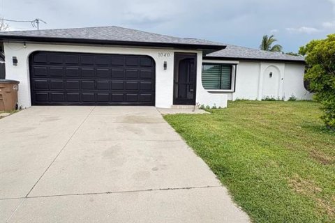 Villa ou maison à vendre à Cape Coral, Floride: 3 chambres, 114.36 m2 № 2398272 - photo 25