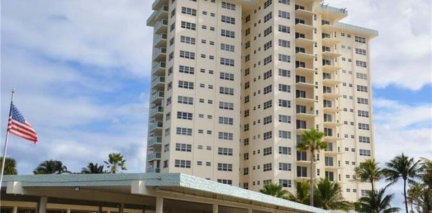 Condo in Lauderdale-by-the-Sea, Florida, 2 bedrooms  № 1226986