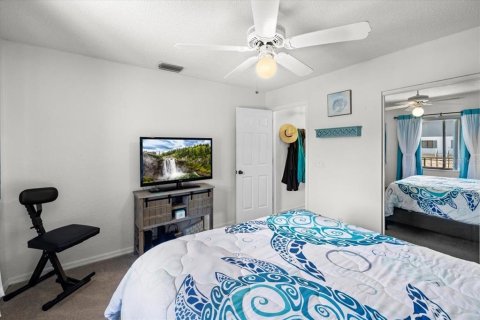 Condo in Weeki Wachee, Florida, 2 bedrooms  № 2195653 - photo 26