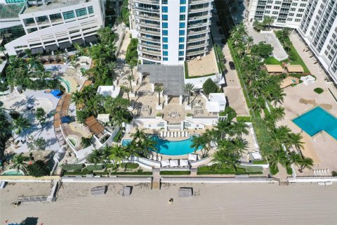 Condo in Hollywood, Florida, 3 bedrooms  № 1944498 - photo 14