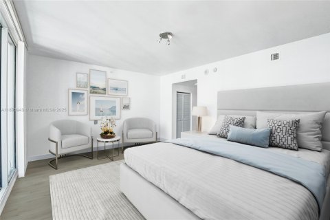 Condo in Hollywood, Florida, 3 bedrooms  № 1944498 - photo 19