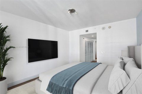 Condo in Hollywood, Florida, 3 bedrooms  № 1944498 - photo 24