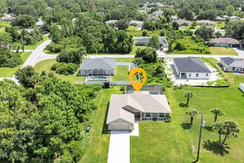 Villa ou maison à North Port, Floride 4 chambres, 163.42 m2 № 2290685