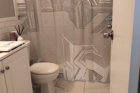 Copropriété à vendre à North Miami Beach, Floride: 1 chambre, 61.13 m2 № 2014744 - photo 19