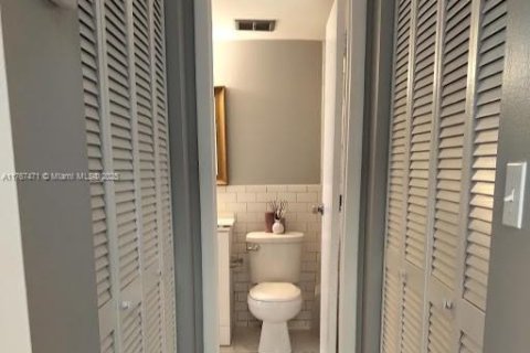 Copropriété à vendre à North Miami Beach, Floride: 1 chambre, 61.13 m2 № 2014744 - photo 21