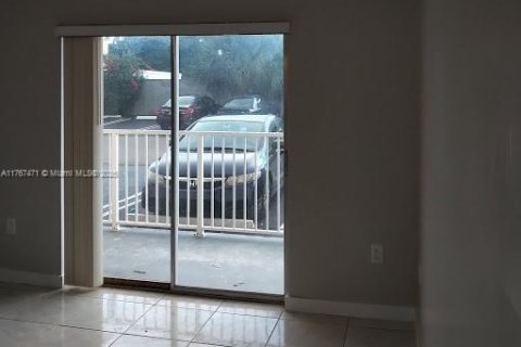 Copropriété à vendre à North Miami Beach, Floride: 1 chambre, 61.13 m2 № 2014744 - photo 9