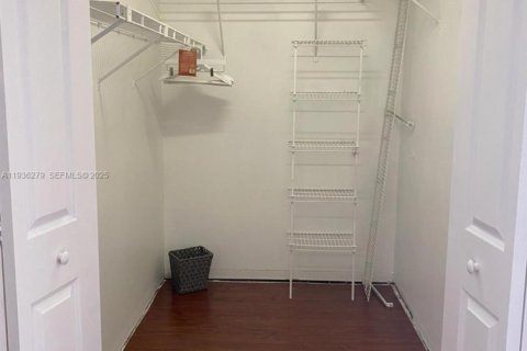 Touwnhouse à vendre à Coconut Creek, Floride: 2 chambres, 105.91 m2 № 1994310 - photo 14