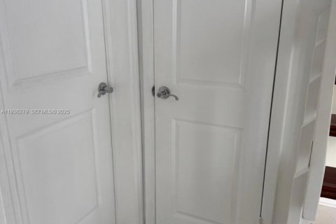 Touwnhouse à vendre à Coconut Creek, Floride: 2 chambres, 105.91 m2 № 1994310 - photo 6