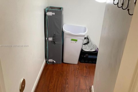 Touwnhouse à vendre à Coconut Creek, Floride: 2 chambres, 105.91 m2 № 1994310 - photo 7