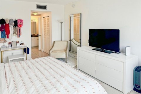 Copropriété à vendre à Sunny Isles Beach, Floride: 1 chambre, 70.79 m2 № 1599594 - photo 20