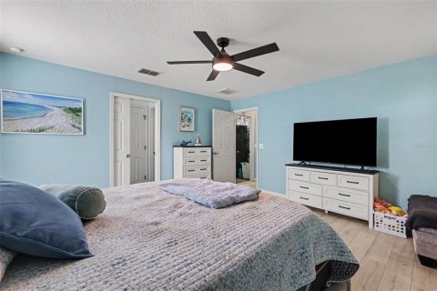House in Dunnellon, Florida 4 bedrooms, 206.61 sq.m. № 2210151 - photo 15