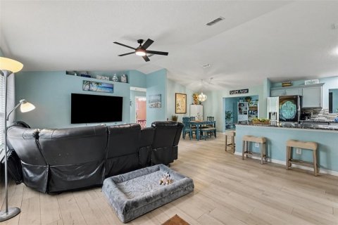 House in Dunnellon, Florida 4 bedrooms, 206.61 sq.m. № 2210151 - photo 6