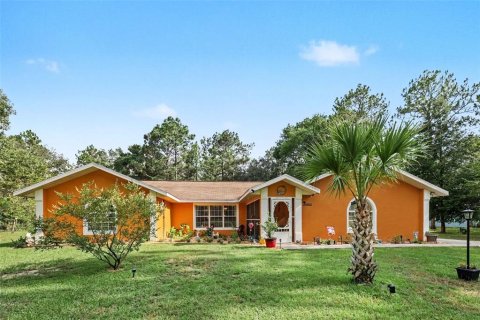 House in Dunnellon, Florida 4 bedrooms, 206.61 sq.m. № 2210151