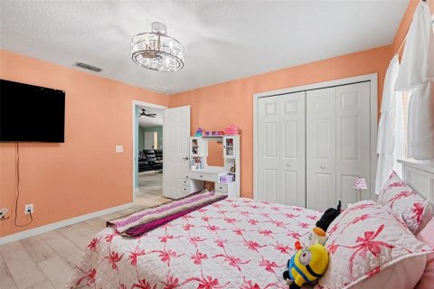 House in Dunnellon, Florida 4 bedrooms, 206.61 sq.m. № 2210151 - photo 18