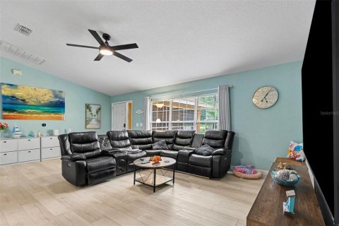 House in Dunnellon, Florida 4 bedrooms, 206.61 sq.m. № 2210151 - photo 5