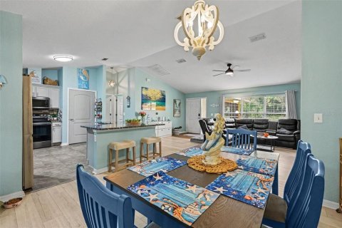 House in Dunnellon, Florida 4 bedrooms, 206.61 sq.m. № 2210151 - photo 8