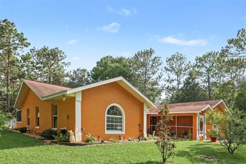 House in Dunnellon, Florida 4 bedrooms, 206.61 sq.m. № 2210151 - photo 3
