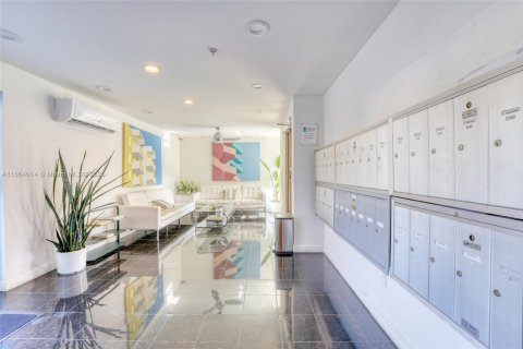 Condominio en venta en Miami Beach, Florida, 2 dormitorios, 81.57 m2 № 2034642 - foto 30