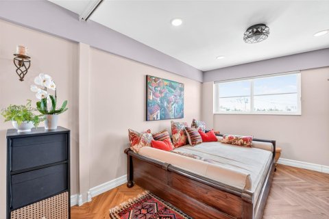 Condominio en venta en Miami Beach, Florida, 2 dormitorios, 81.57 m2 № 2034642 - foto 17