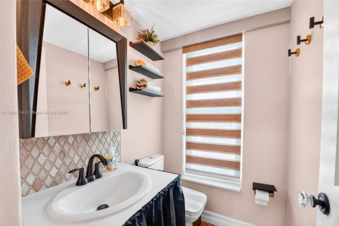 Condominio en venta en Miami Beach, Florida, 2 dormitorios, 81.57 m2 № 2034642 - foto 23