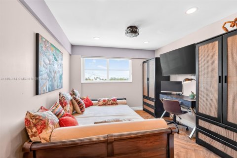 Condominio en venta en Miami Beach, Florida, 2 dormitorios, 81.57 m2 № 2034642 - foto 6