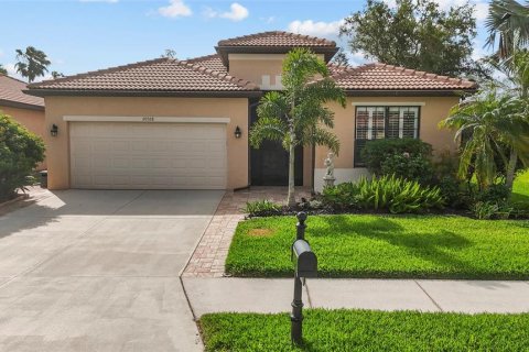 House in Venice, Florida 2 bedrooms, 193.33 sq.m. № 2097078