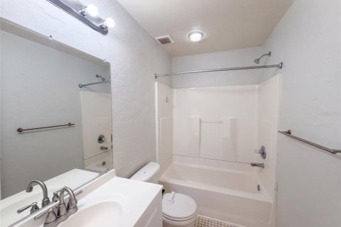 Villa ou maison à vendre à Lakeland, Floride: 3 chambres, 141.68 m2 № 2418708 - photo 16