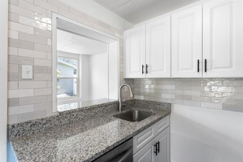 Villa ou maison à vendre à Clearwater, Floride: 2 chambres, 85.66 m2 № 1551008 - photo 11