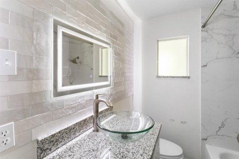 Villa ou maison à vendre à Clearwater, Floride: 2 chambres, 85.66 m2 № 1551008 - photo 14