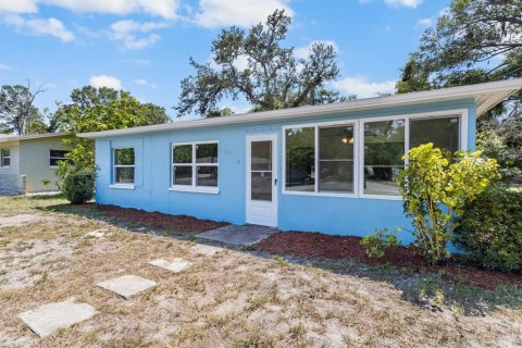 Villa ou maison à vendre à Clearwater, Floride: 2 chambres, 85.66 m2 № 1551008 - photo 3