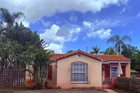Casa en West Palm Beach, Florida 3 dormitorios, 168.25 m2 № 2365707