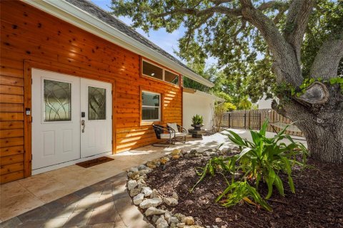 House in Sarasota, Florida 5 bedrooms, 297.75 sq.m. № 1893766 - photo 12