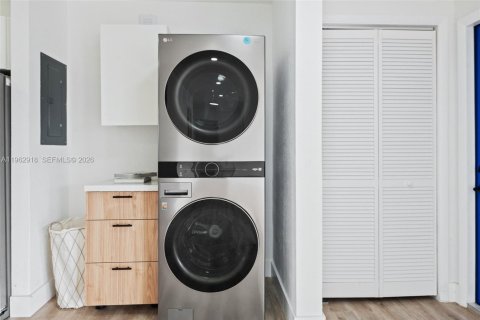 Villa ou maison à louer à Oakland Park, Floride: 3 chambres, 115.76 m2 № 2023939 - photo 10