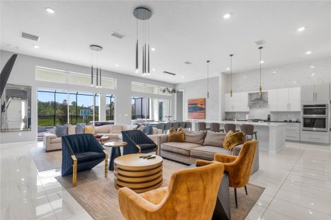 Villa ou maison à vendre à Davenport, Floride: 13 chambres, 607.77 m2 № 2310927 - photo 4