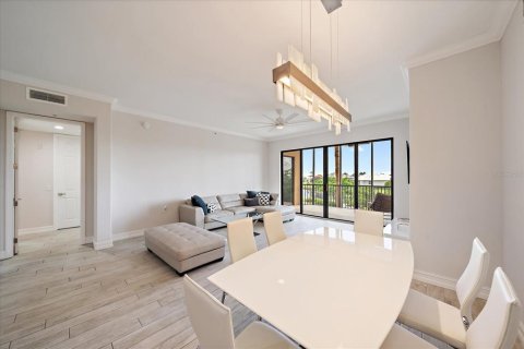 Condominio en venta en Punta Gorda, Florida, 2 dormitorios, 148.18 m2 № 1843655 - foto 9