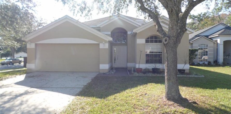 House in Orlando, Florida 3 bedrooms, 156.73 sq.m. № 2167190
