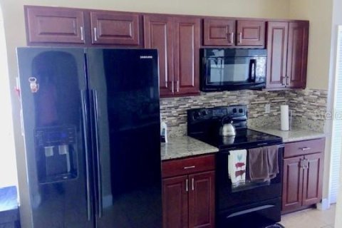 House in Orlando, Florida 3 bedrooms, 156.73 sq.m. № 2167190 - photo 6