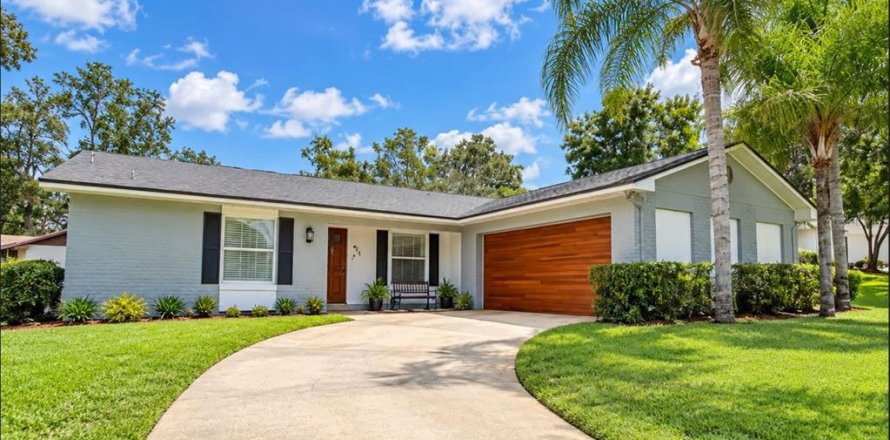 Casa en Altamonte Springs, Florida 3 dormitorios, 145.02 m2 № 2381065
