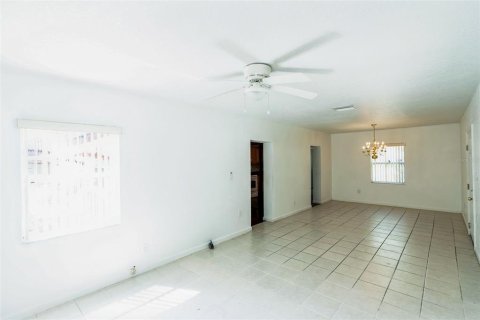 Villa ou maison à vendre à Eustis, Floride: 3 chambres, 130.06 m2 № 1724492 - photo 14