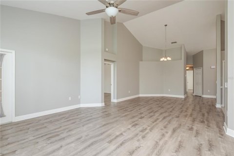 Casa en venta en New Port Richey, Florida, 2 dormitorios, 152.55 m2 № 1815769 - foto 11