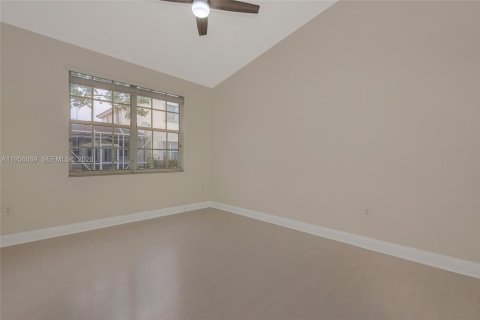 Adosado en venta en Miramar, Florida, 3 dormitorios, 123 m2 № 2017718 - foto 20