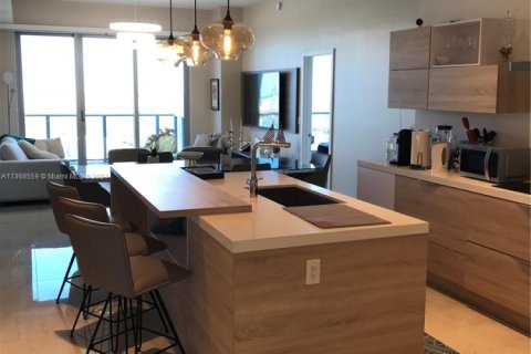 Condo in North Miami Beach, Florida, 3 bedrooms  № 1715081 - photo 17