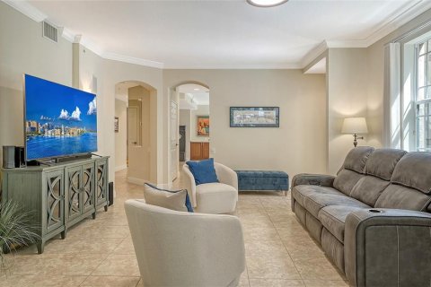 Condominio en venta en Lakewood Ranch, Florida, 2 dormitorios, 167.6 m2 № 1822380 - foto 13