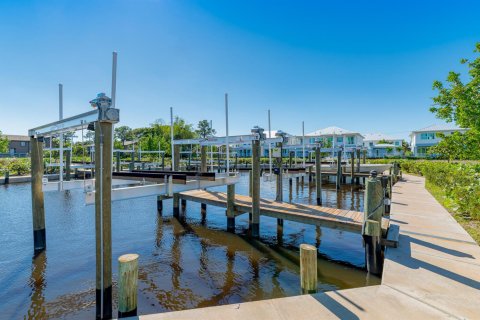 Adosado en venta en Stuart, Florida, 3 dormitorios, 162.76 m2 № 2085647 - foto 3