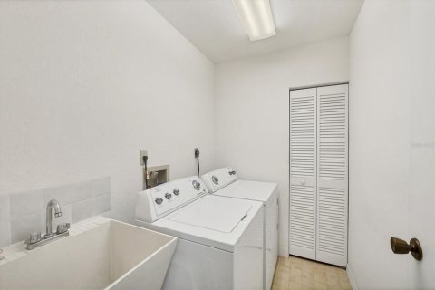 House in Venice, Florida 3 bedrooms, 147.53 sq.m. № 1792712 - photo 29