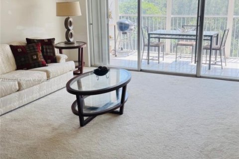 Condo in Pompano Beach, Florida, 3 bedrooms  № 2082136 - photo 6