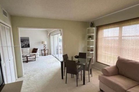 Condo in Pompano Beach, Florida, 3 bedrooms  № 2082136 - photo 18