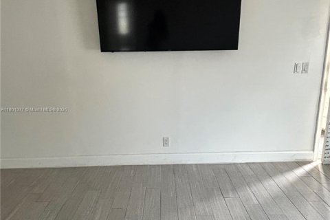 Copropriété à louer à Fort Lauderdale, Floride: 2 chambres, 81.29 m2 № 1683472 - photo 3